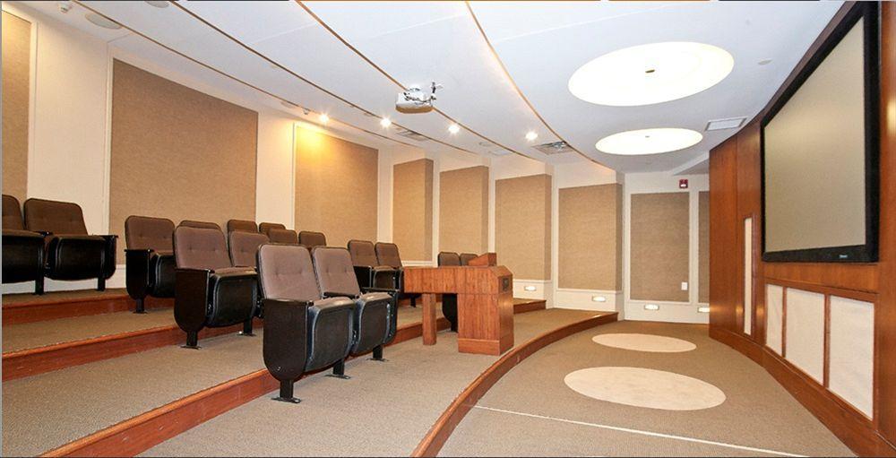 Downtown Mississauga Executive Suites Sq1 Dış mekan fotoğraf