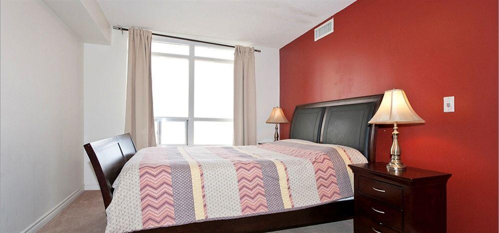 Downtown Mississauga Executive Suites Sq1 Dış mekan fotoğraf