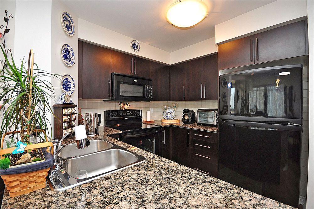 Downtown Mississauga Executive Suites Sq1 Dış mekan fotoğraf